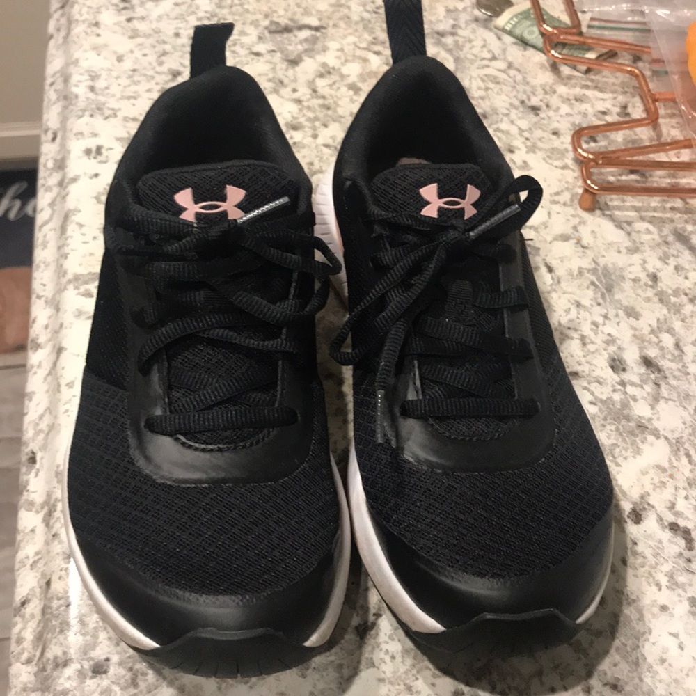 Under Armour sneakers!!!💖